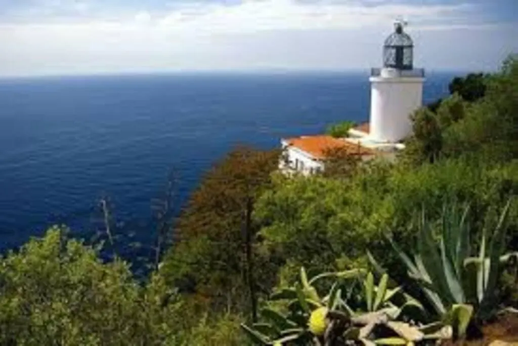 Finca Falguerar, Villa Rural Aislada 0*, Llofriu Spain